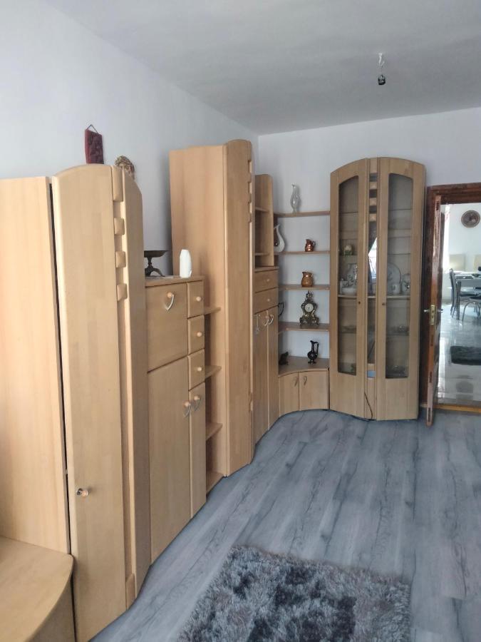 Apartament Geo Nehoiu Exteriér fotografie